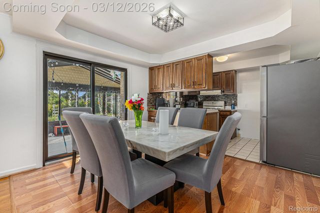 2338 Walter Avenue, Warren, MI 48092