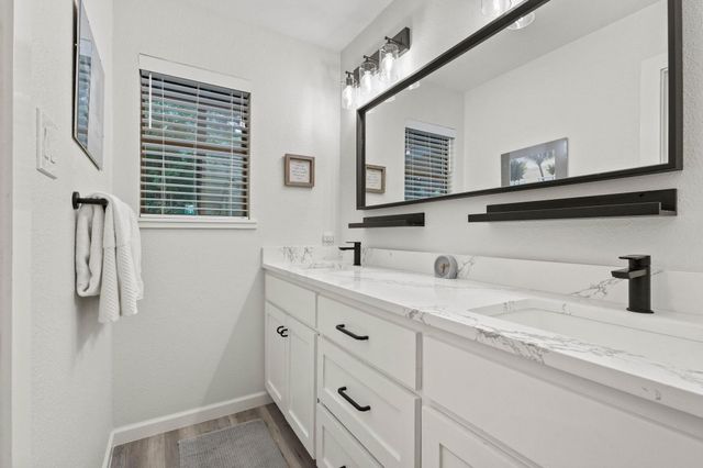 207 Wales Drive, Pottsboro, TX 75076