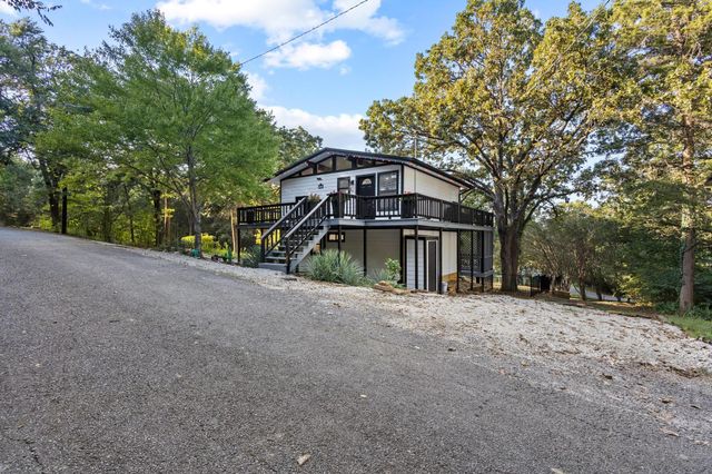 207 Wales Drive, Pottsboro, TX 75076