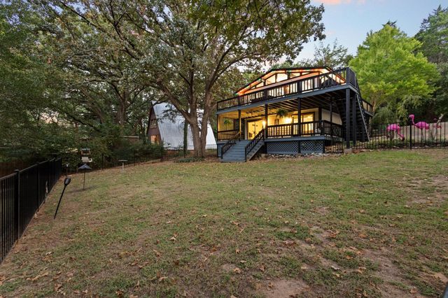 207 Wales Drive, Pottsboro, TX 75076