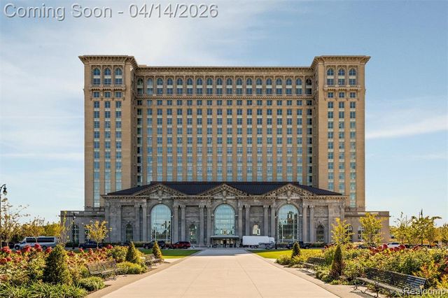 2736 Harrison Street, Detroit, MI 48216