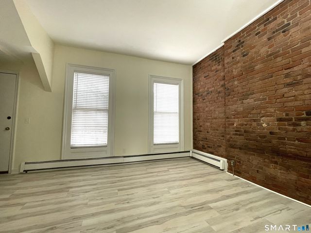 32 Trumbull Street 2, New Haven, CT 06511