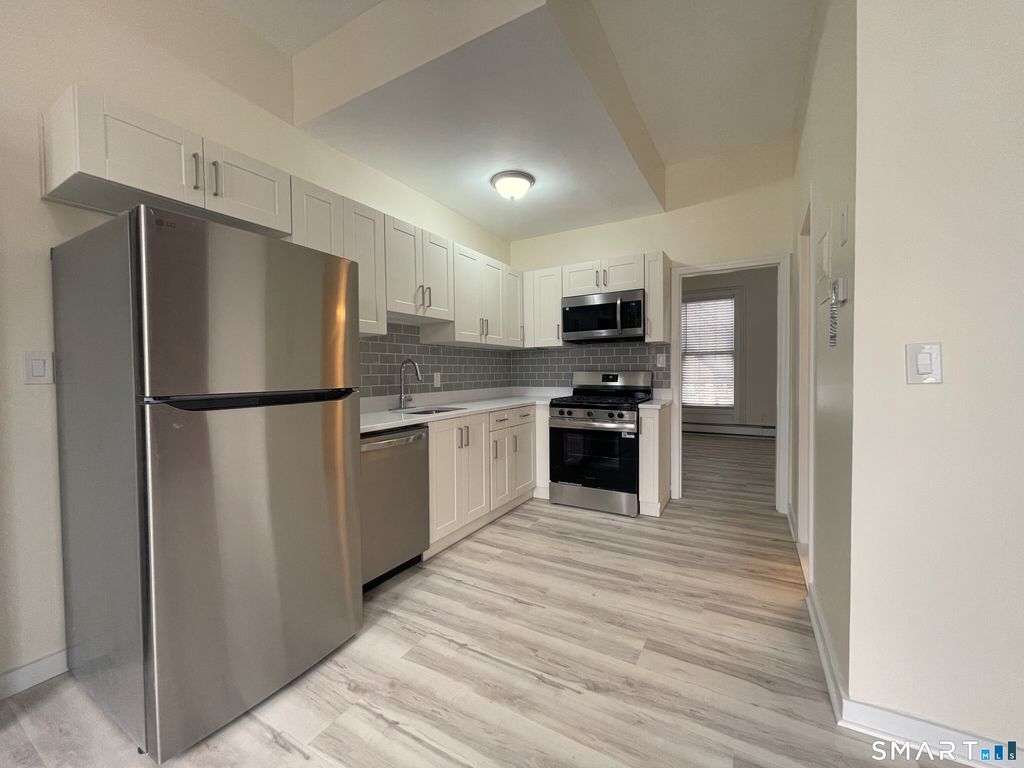 32 Trumbull Street 2, New Haven, CT 06511