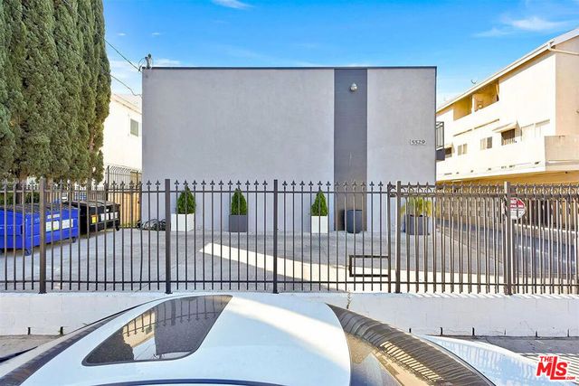 5529 Bonner Avenue 2, North Hollywood, CA 91601