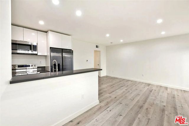 5529 Bonner Avenue 2, North Hollywood, CA 91601