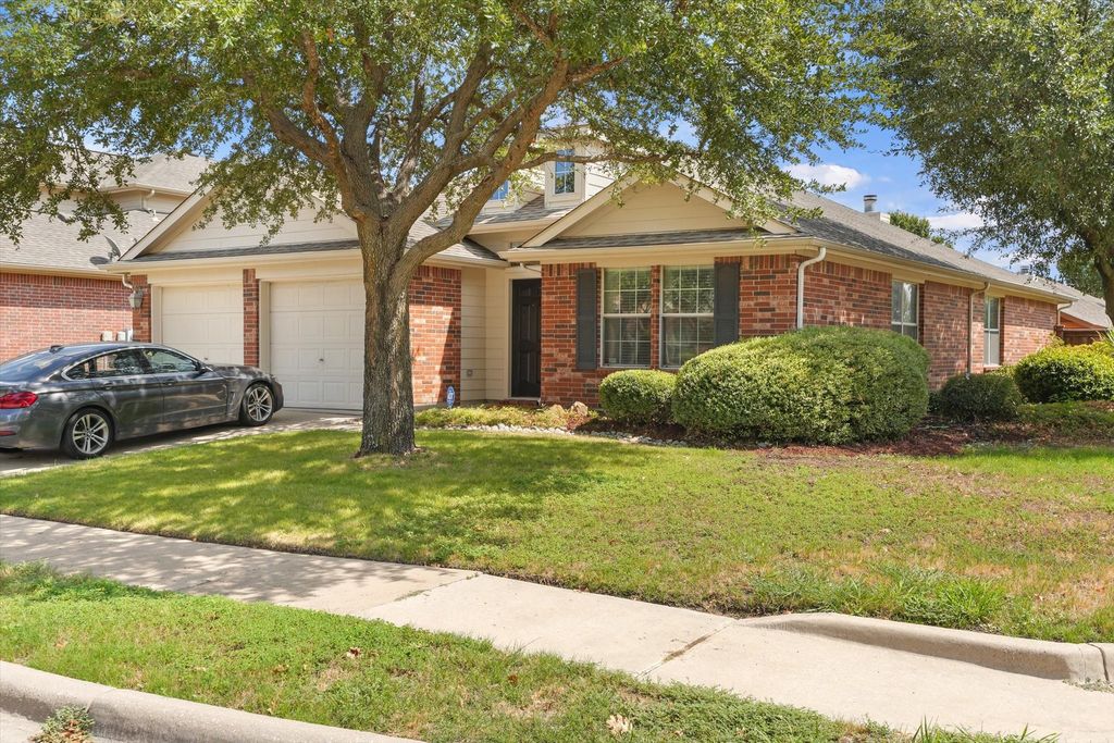 3271 Yeltes, Grand Prairie, TX 75054 — photo 4