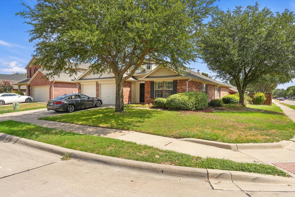 3271 Yeltes, Grand Prairie, TX 75054 — photo 5