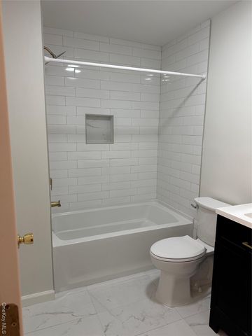 4 Marian Court, Warwick, NY 10990