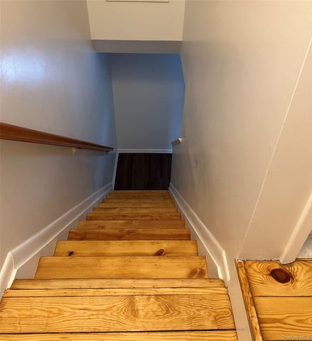 4 Marian Court, Warwick, NY 10990