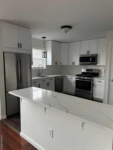 4 Marian Court, Warwick, NY 10990