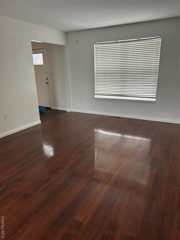 4 Marian Court, Warwick, NY 10990