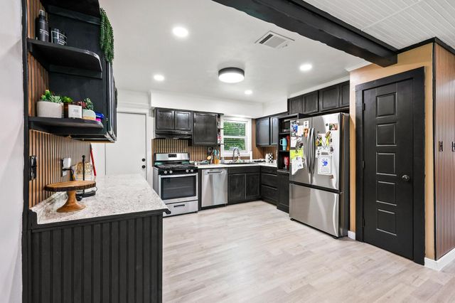 311 Boyd Loop, Bonham, TX 75418