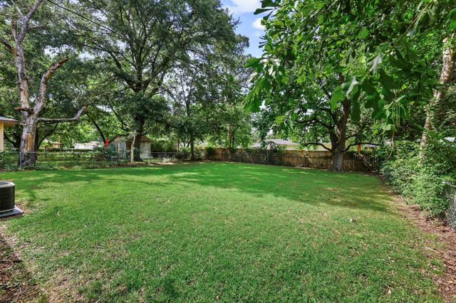 311 Boyd Loop, Bonham, TX 75418