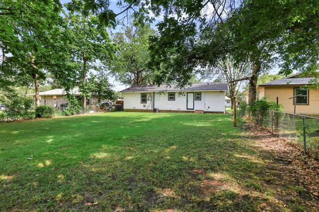 311 Boyd Loop, Bonham, TX 75418