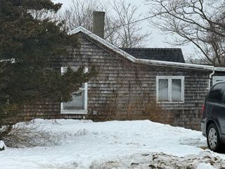 11 Tenth, Wareham, MA 02558