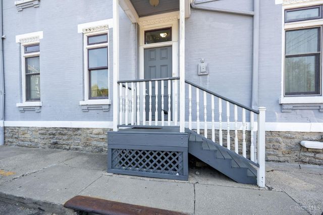 2100 Sinton Avenue, Cincinnati, OH 45206