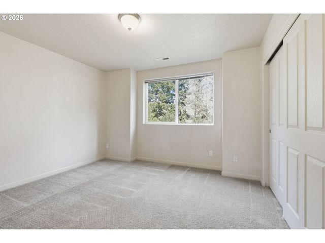 10525 Ne CEDAR FALLS Loop, Hillsboro, OR 97006