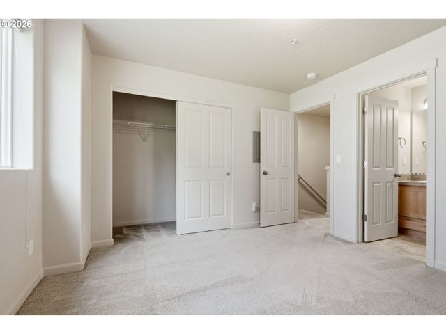 10525 Ne CEDAR FALLS Loop, Hillsboro, OR 97006