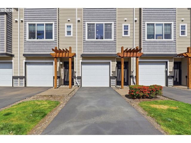 10525 Ne CEDAR FALLS Loop, Hillsboro, OR 97006