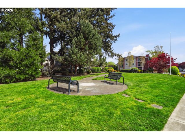 10525 Ne CEDAR FALLS Loop, Hillsboro, OR 97006