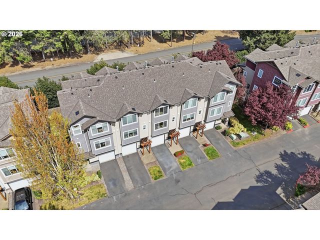 10525 Ne CEDAR FALLS Loop, Hillsboro, OR 97006