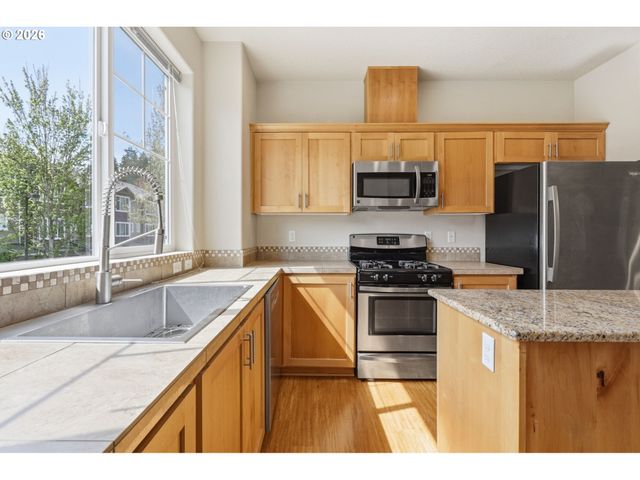 10525 Ne CEDAR FALLS Loop, Hillsboro, OR 97006