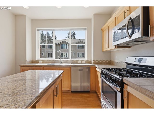 10525 Ne CEDAR FALLS Loop, Hillsboro, OR 97006