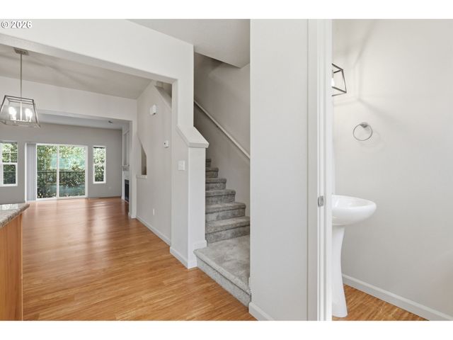 10525 Ne CEDAR FALLS Loop, Hillsboro, OR 97006