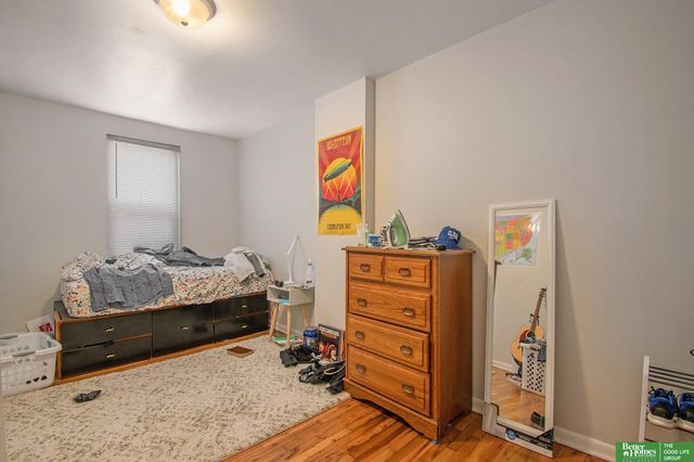 2416 S 16th Street, Omaha, NE 68108