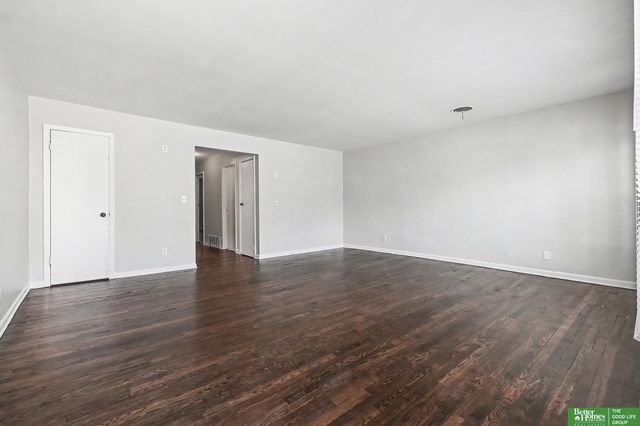 2416 S 16th Street, Omaha, NE 68108