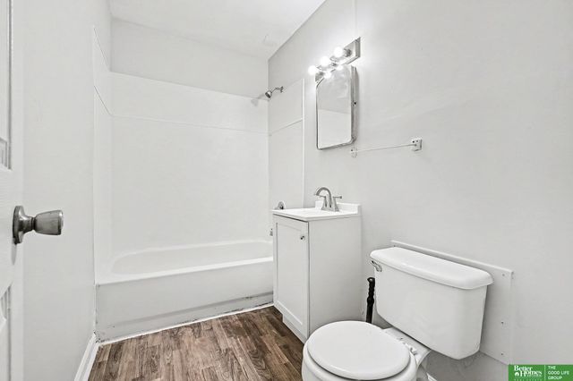 2416 S 16th Street, Omaha, NE 68108