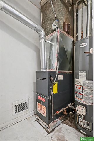 2416 S 16th Street, Omaha, NE 68108