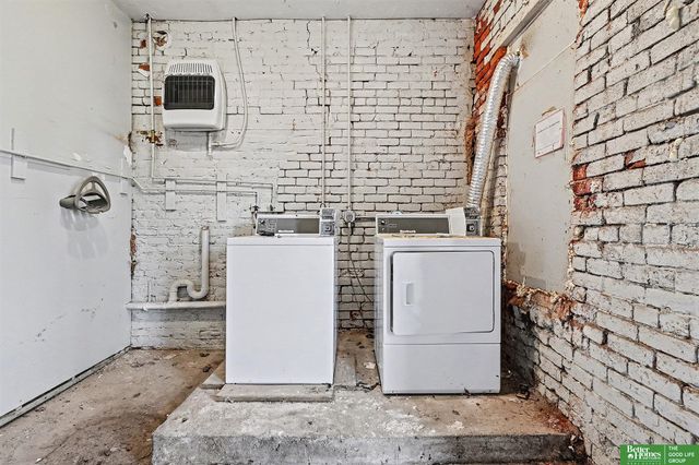 2416 S 16th Street, Omaha, NE 68108