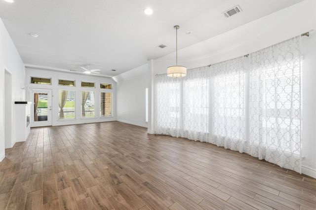 6405 Llano Stage TRL, Austin, TX 78738