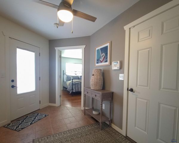 2702 WILDHORSE DR, Rapid City, SD 57703