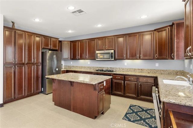 31739 Brentworth Street, Menifee, CA 92584