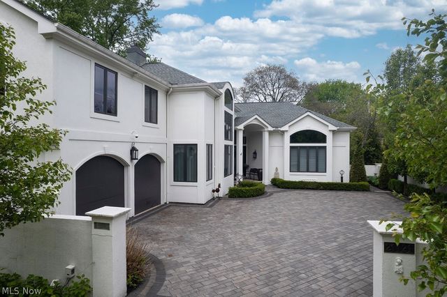 21121 S Woodland Road, Shaker Heights, OH 44122