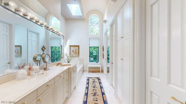 21121 S Woodland Road, Shaker Heights, OH 44122