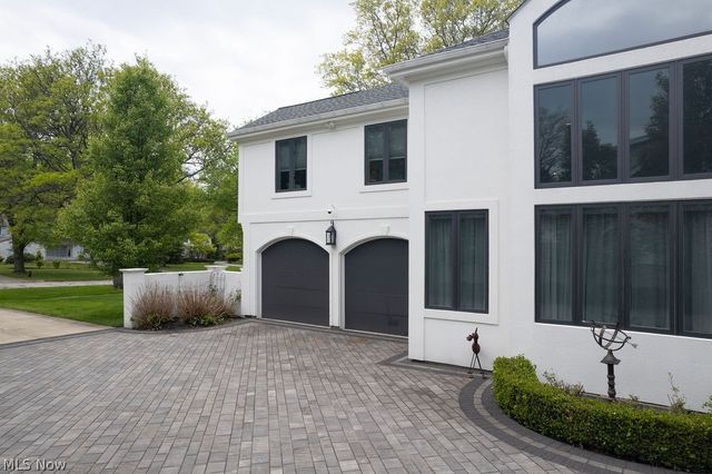 21121 S Woodland Road, Shaker Heights, OH 44122