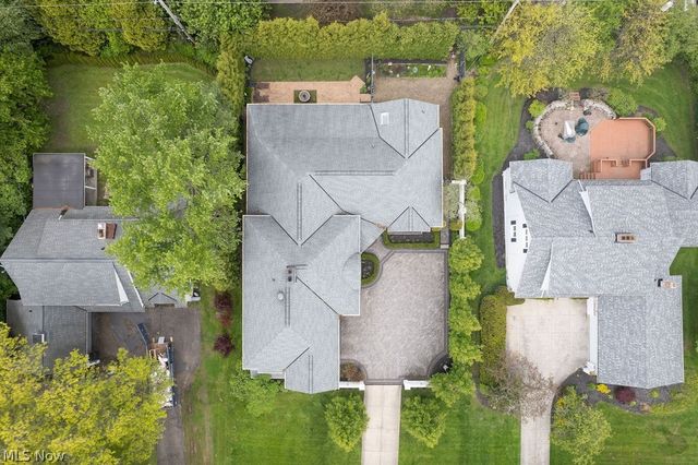 21121 S Woodland Road, Shaker Heights, OH 44122