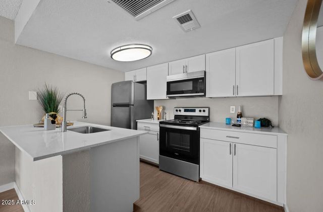 4620 W MCDOWELL Road 1L, Phoenix, AZ 85035
