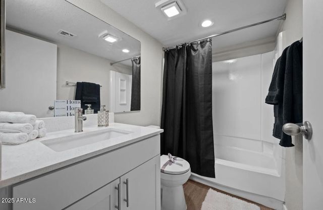4620 W MCDOWELL Road 1L, Phoenix, AZ 85035