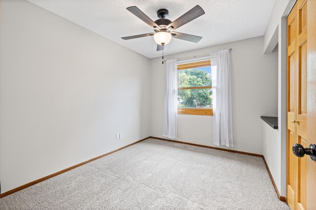 3531 Pilgrim Lane N, Plymouth, MN 55441