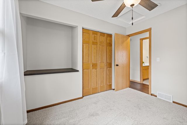 3531 Pilgrim Lane N, Plymouth, MN 55441
