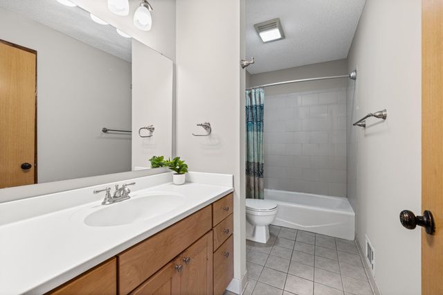 3531 Pilgrim Lane N, Plymouth, MN 55441