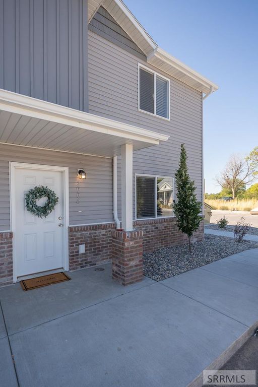 Image 1 of property listing at 2015 Lawrence Lane # 602, Blackfoot, ID 83221