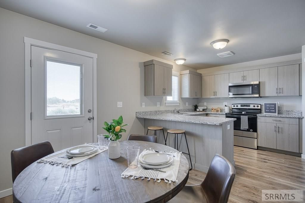 Image 13 of property listing at 2015 Lawrence Lane # 602, Blackfoot, ID 83221