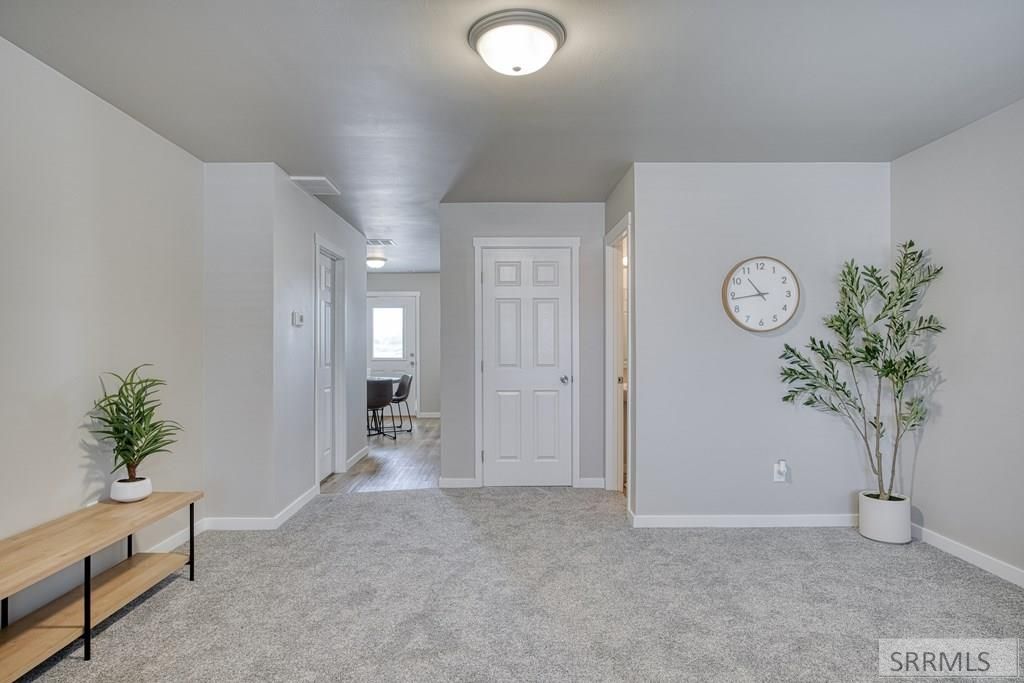 Image 8 of property listing at 2015 Lawrence Lane # 602, Blackfoot, ID 83221