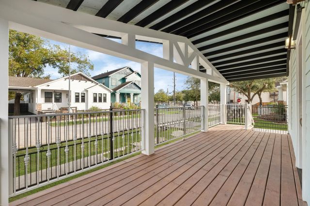 203 Archer Street, Houston, TX 77009
