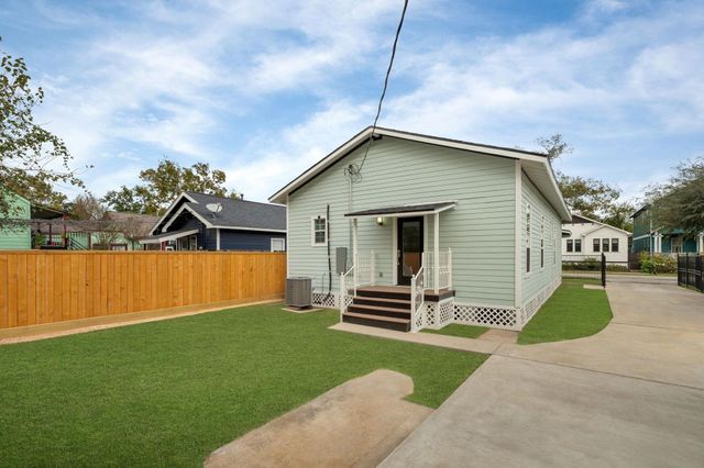 203 Archer Street, Houston, TX 77009